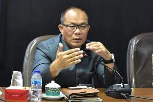 Ketua Komisi I DPRD Kota Pekanbaru, Robin Eduar (foto/int)